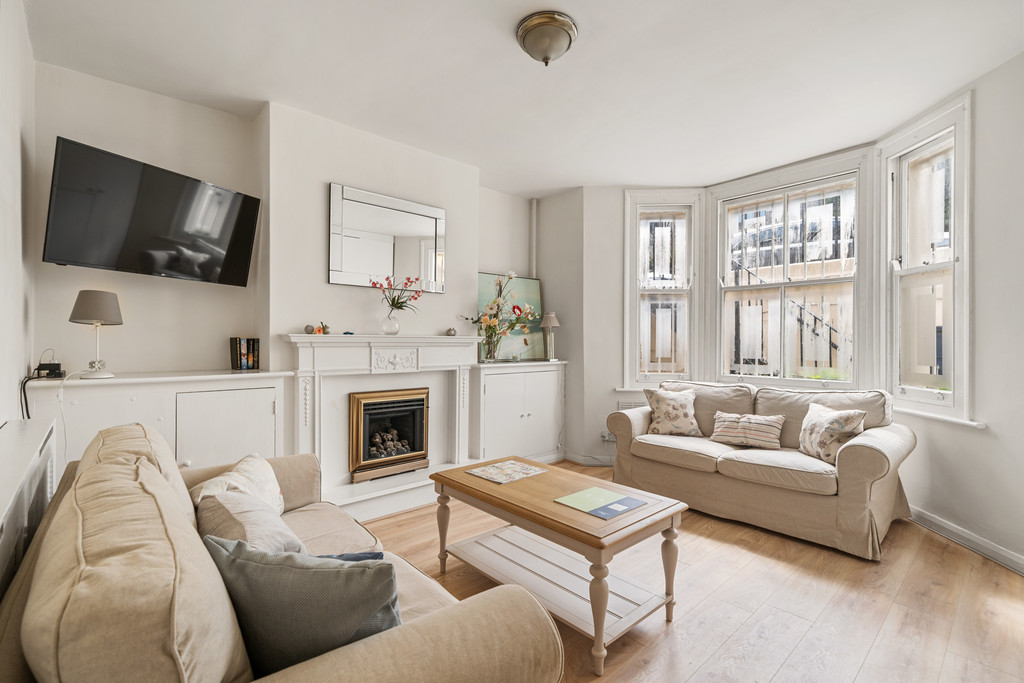 1 bed Apartment for rent in Battersea. From Martin & Co - Chelsea