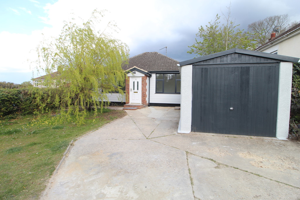 2 bed Detached bungalow for rent in Suffolk. From Martin & Co - Bury St Edmunds