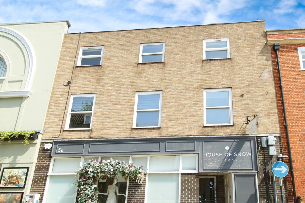 3 bed Apartment for rent in Suffolk. From Martin & Co - Bury St Edmunds