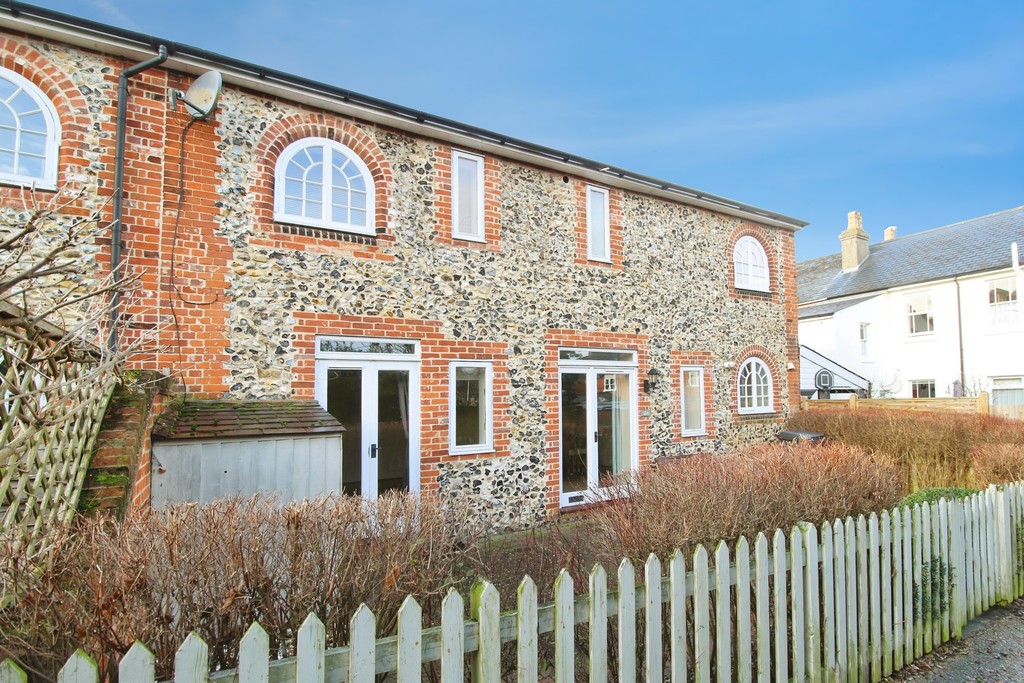 2 bed Semi Detached for rent in Suffolk. From Martin & Co - Bury St Edmunds 2 bed Semi Detached for rent in Suffolk. From Martin & Co - Bury St Edmunds