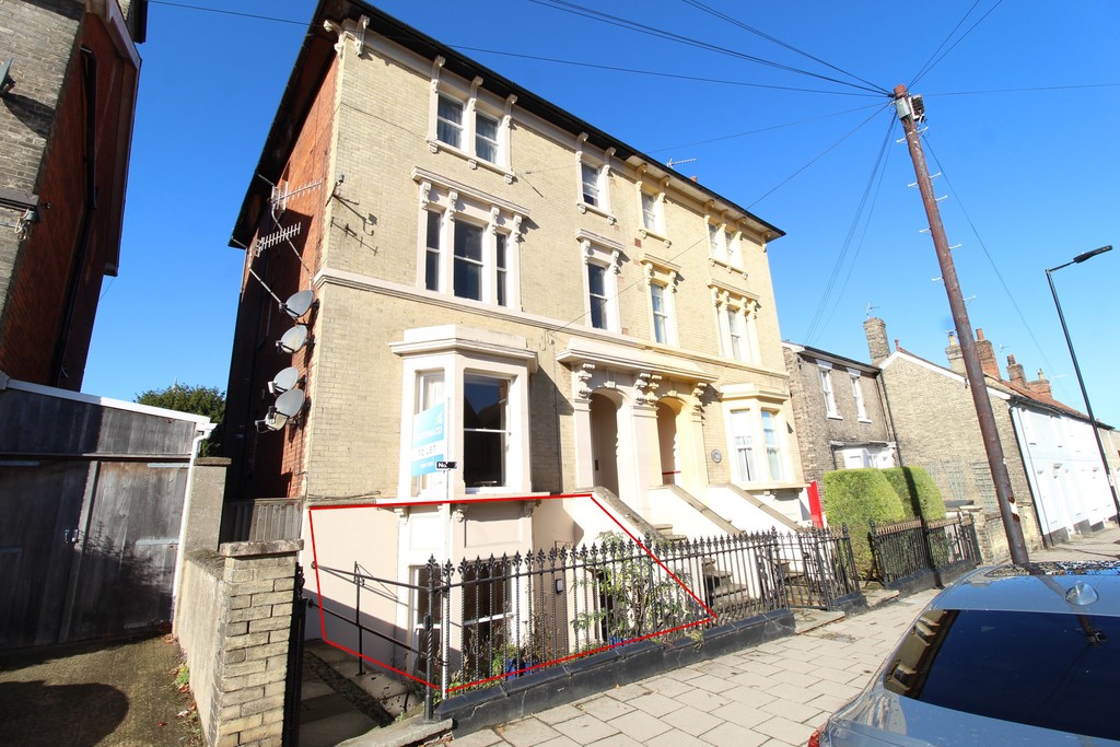 1 bed Apartment for rent in Suffolk. From Martin & Co - Bury St Edmunds