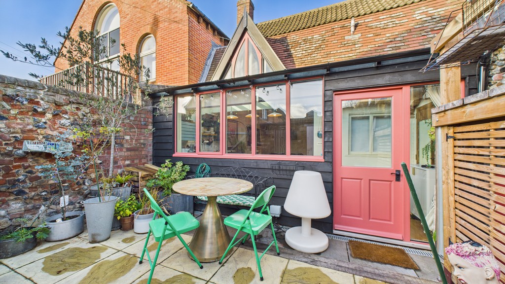 2 bed Semi Detached for rent in Bury St Edmunds. From Martin & Co - Bury St Edmunds