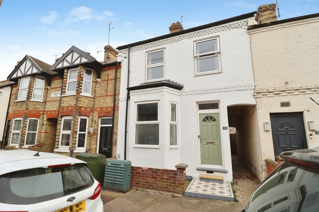 3 bed Mid Terraced House for rent in Suffolk. From Martin & Co - Bury St Edmunds