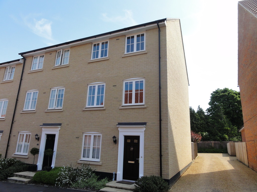 3 bed End of Terrace for rent in Suffolk. From Martin & Co - Bury St Edmunds