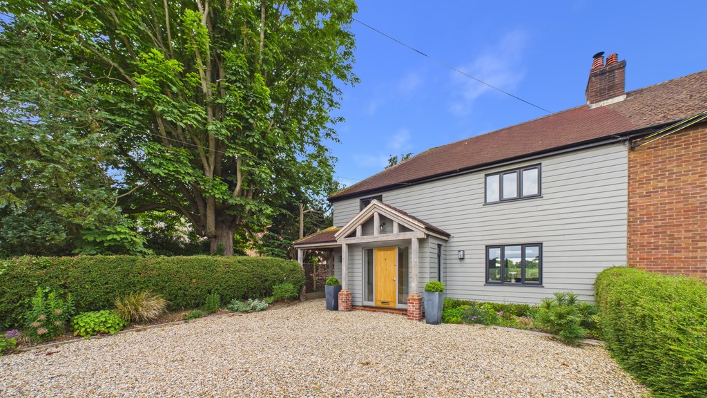4 bed Semi Detached for rent in Suffolk. From Martin & Co - Bury St Edmunds