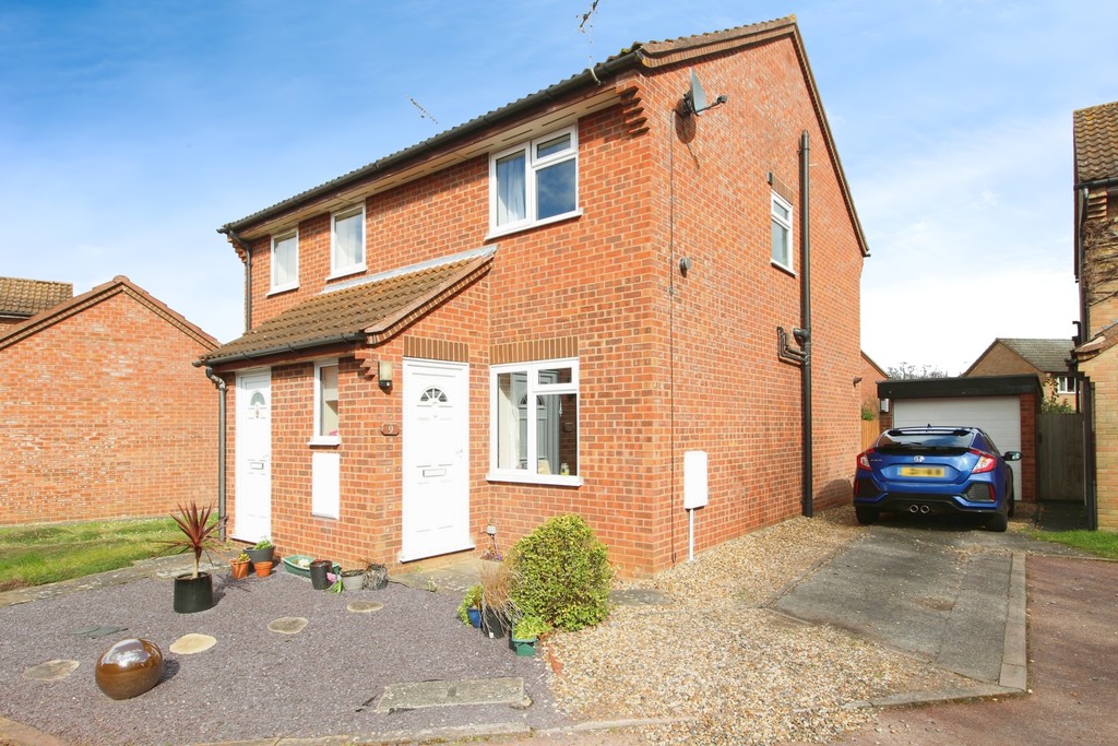 2 bed Semi Detached for rent in Bury St Edmunds. From Martin & Co - Bury St Edmunds 2 bed Semi Detached for rent in Bury St Edmunds. From Martin & Co - Bury St Edmunds