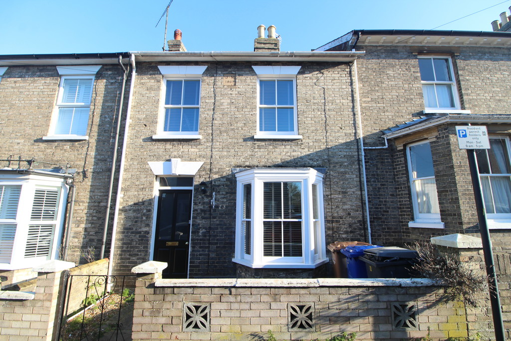 3 bed Mid Terraced House for rent in Suffolk. From Martin & Co - Bury St Edmunds