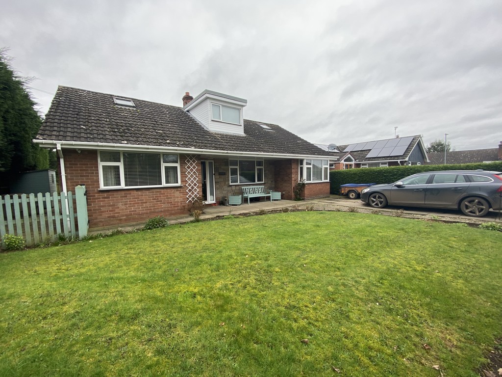 4 bed Detached bungalow for rent in Cheshire. From Martin & Co - Nantwich