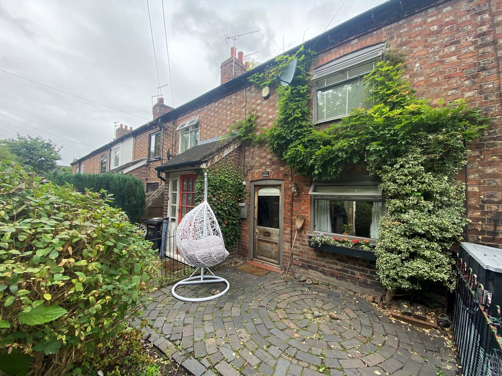 2 bed Cottage for rent in Cheshire. From Martin & Co - Nantwich