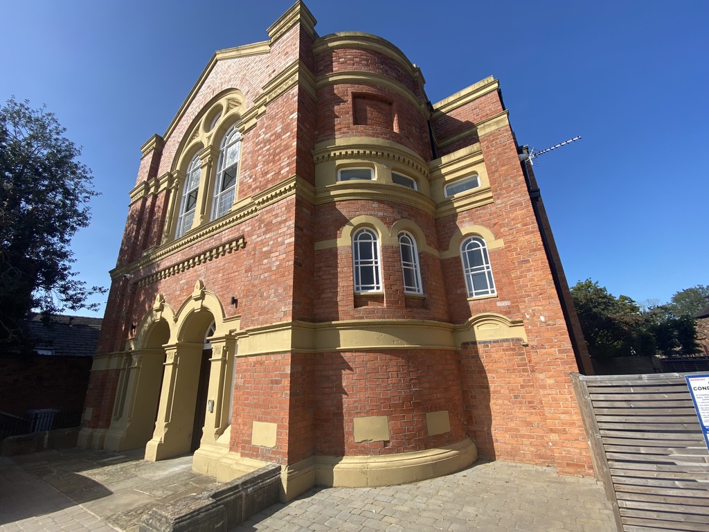3 bed Apartment for rent in Nantwich. From Martin & Co - Nantwich 3 bed Apartment for rent in Nantwich. From Martin & Co - Nantwich