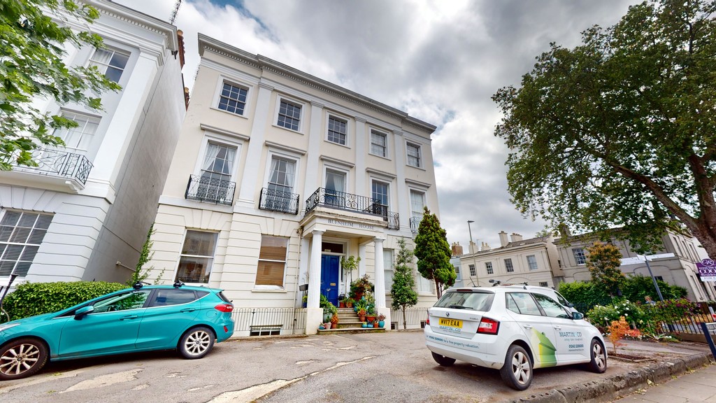 2 bed Apartment for rent in Glos. From Martin & Co - Cheltenham 2 bed Apartment for rent in Glos. From Martin & Co - Cheltenham