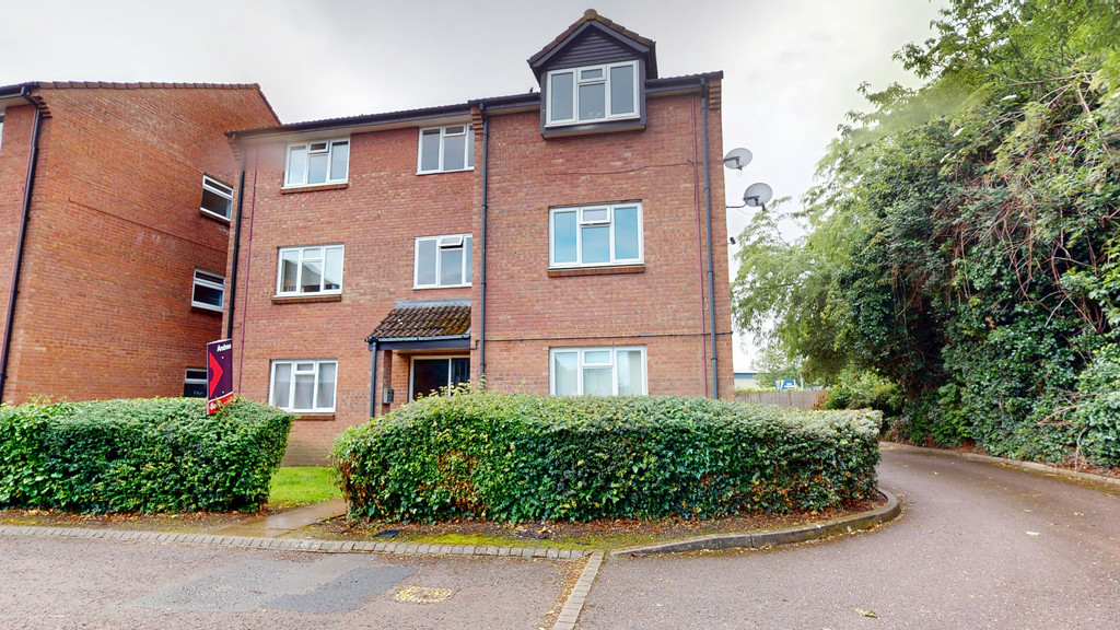 2 bed Apartment for rent in Swindon. From Martin & Co - Cheltenham 2 bed Apartment for rent in Swindon. From Martin & Co - Cheltenham