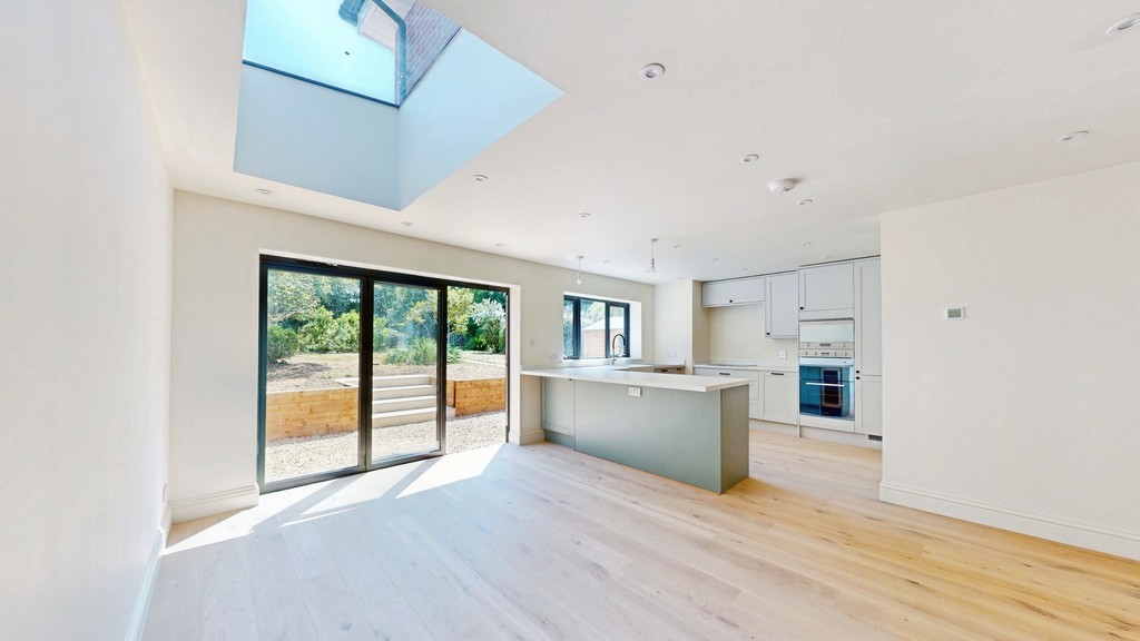 4 bed Semi Detached for rent in Gloucestershire. From Martin & Co - Cheltenham 4 bed Semi Detached for rent in Gloucestershire. From Martin & Co - Cheltenham