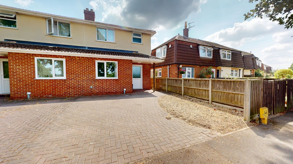 3 bed Semi Detached for rent in Swindon. From Martin & Co - Cheltenham