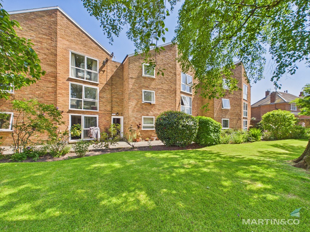 2 bed Apartment for rent in Wallasey. From Martin & Co - Wirral Moreton