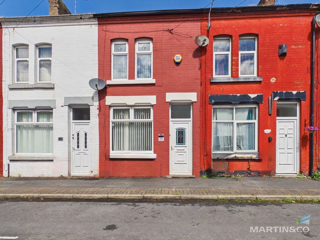 2 bed Mid Terraced House for rent in Wallasey. From Martin & Co - Wirral Moreton