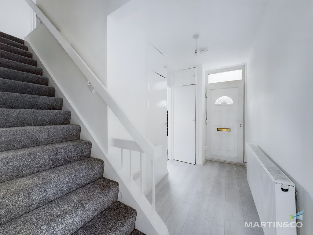 2 bed Annexe for rent in Merseyside. From Martin & Co - Wirral Moreton