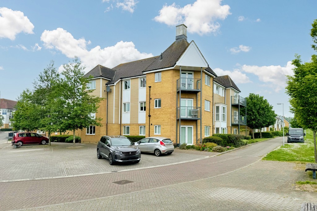 2 bed Apartment for rent in Ashford. From Martin & Co - Ashford