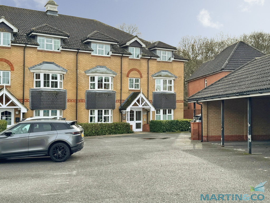 2 bed Apartment for rent in Kent. From Martin & Co - Ashford