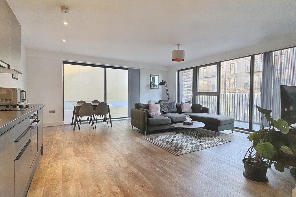 2 bed Apartment for rent in Kent. From Martin & Co - Ashford
