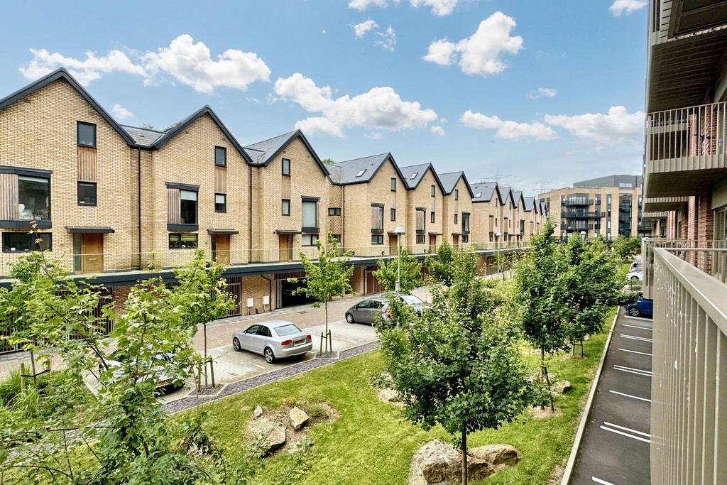 2 bed Apartment for rent in Kent. From Martin & Co - Ashford