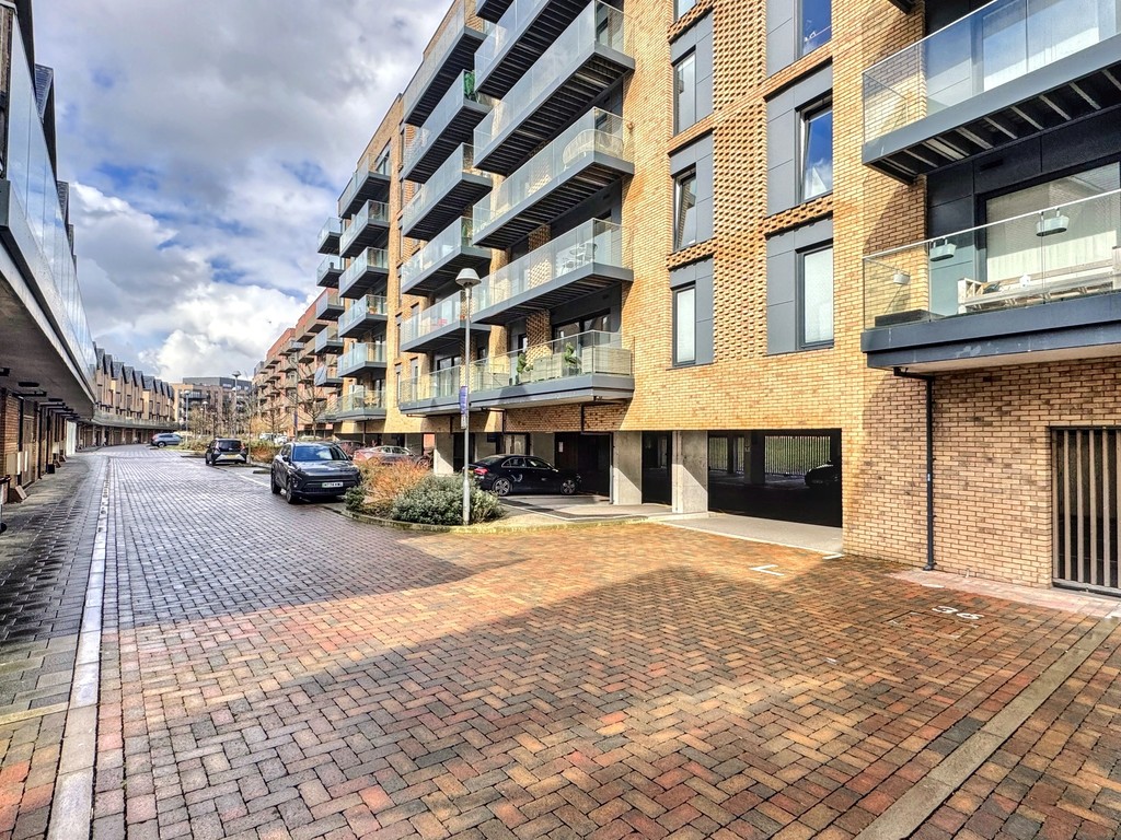 2 bed Apartment for rent in Kent. From Martin & Co - Ashford