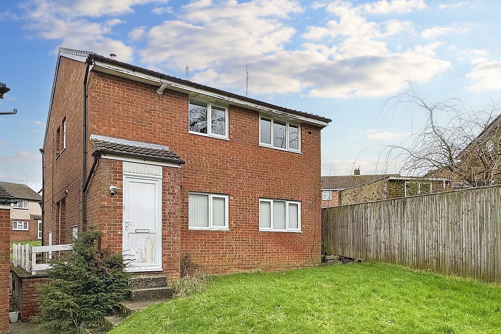 1 bed Studio for rent in Kent. From Martin & Co - Ashford 1 bed Studio for rent in Kent. From Martin & Co - Ashford