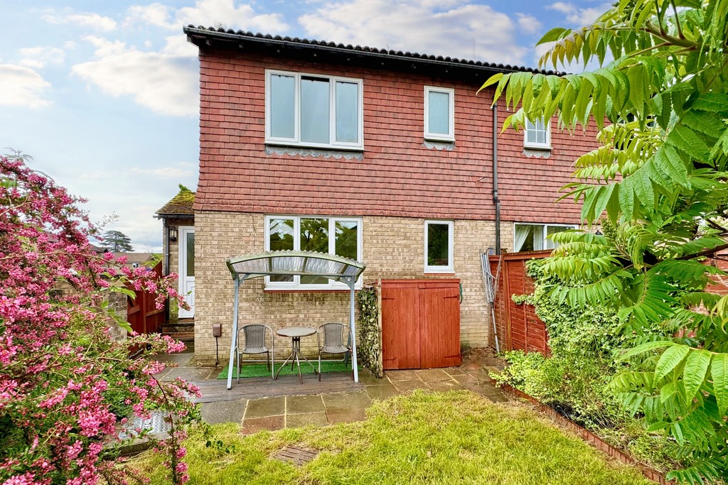 1 bed Semi Detached for rent in Kent. From Martin & Co - Ashford 1 bed Semi Detached for rent in Kent. From Martin & Co - Ashford