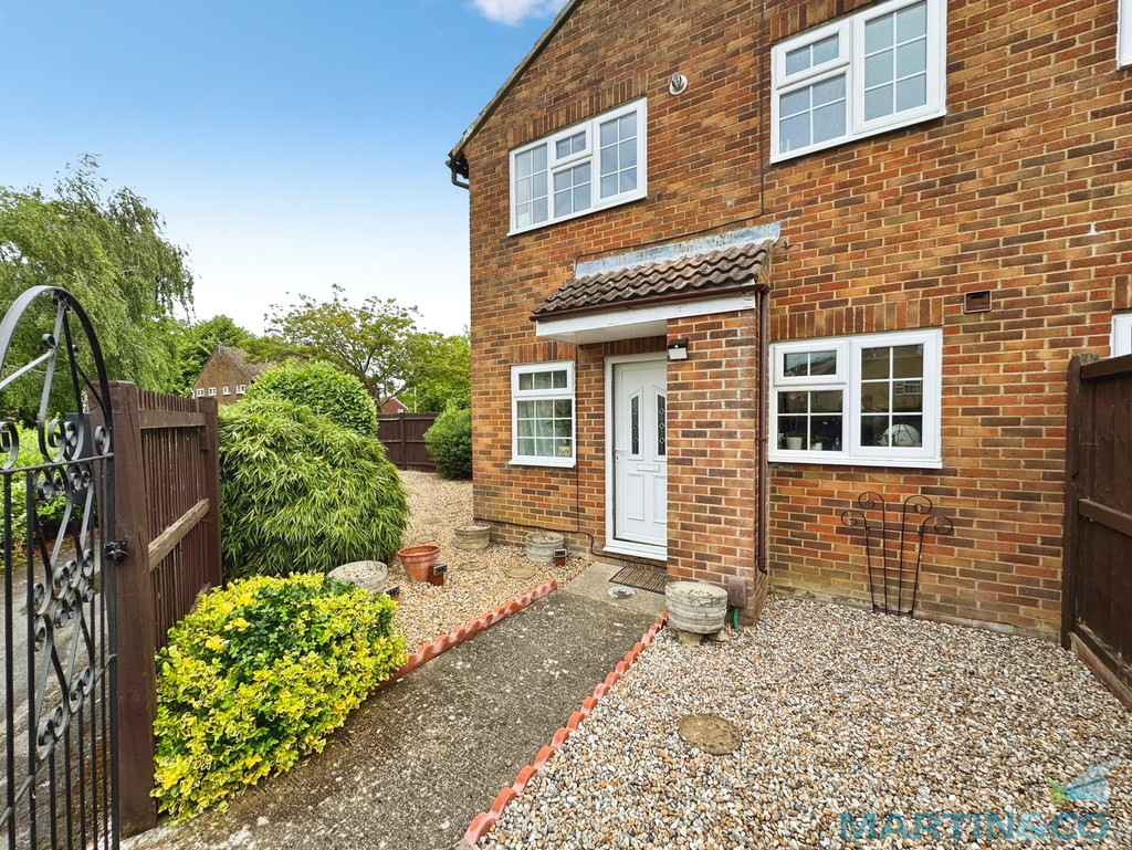 1 bed Semi Detached for rent in Great Chart. From Martin & Co - Ashford