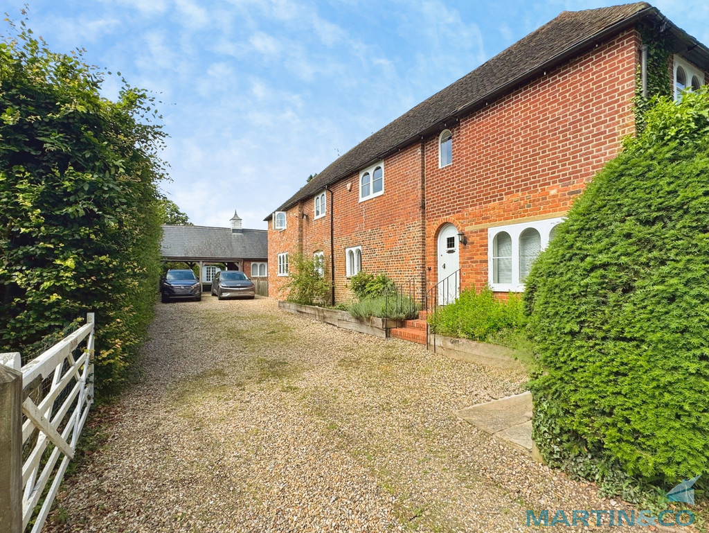 4 bed Barn Conversion for rent in Kent. From Martin & Co - Ashford 4 bed Barn Conversion for rent in Kent. From Martin & Co - Ashford