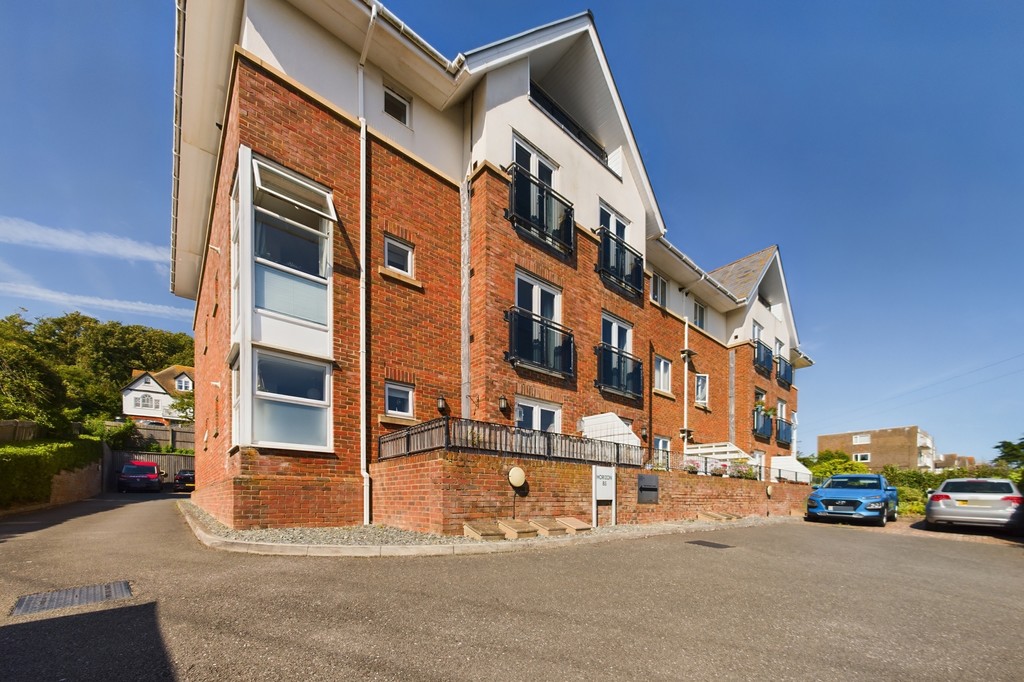 2 bed Apartment for rent in Hythe. From Martin & Co - Hythe 2 bed Apartment for rent in Hythe. From Martin & Co - Hythe