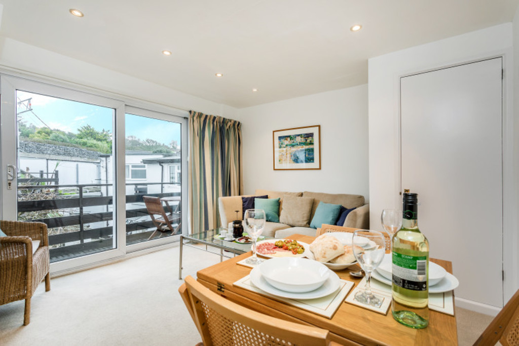 3 bed Apartment for rent in Falmouth . From Martin & Co - Falmouth
