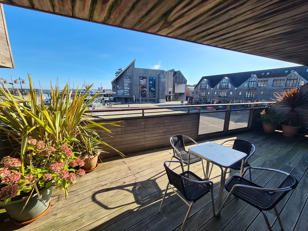 4 bed Penthouse for rent in Cornwall. From Martin & Co - Falmouth