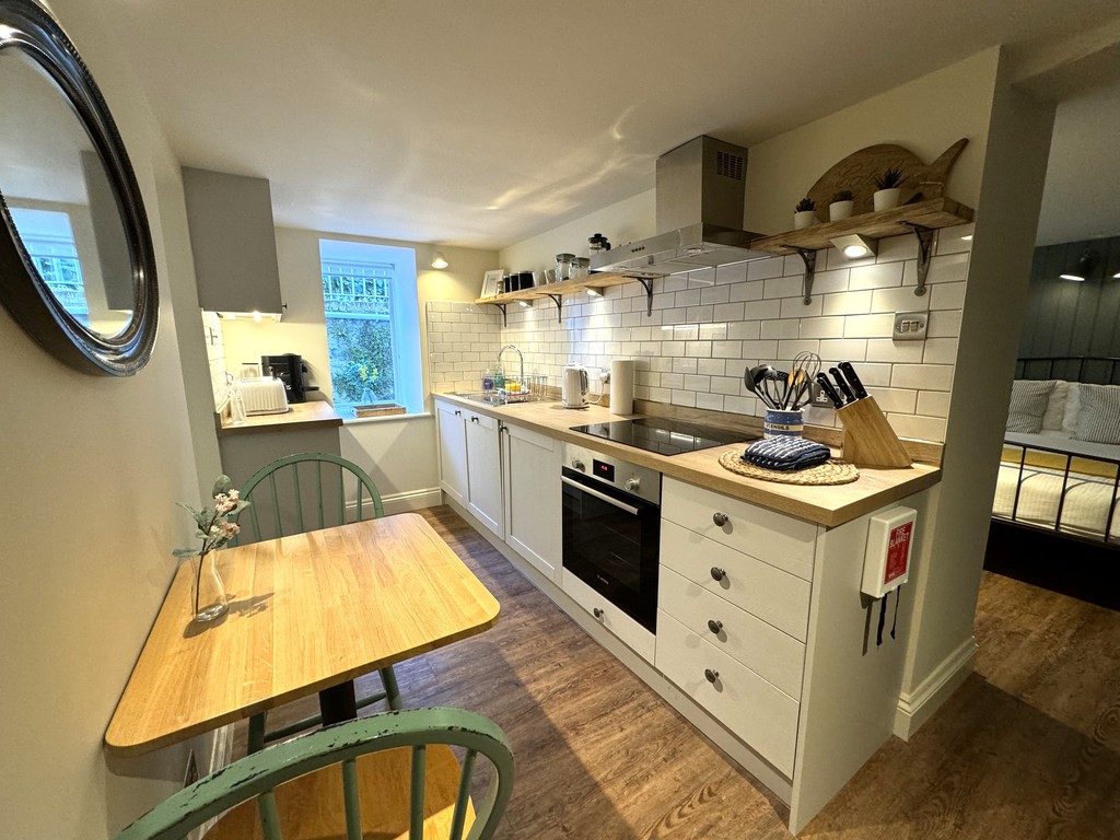 1 bed Apartment for rent in Cornwall. From Martin & Co - Falmouth