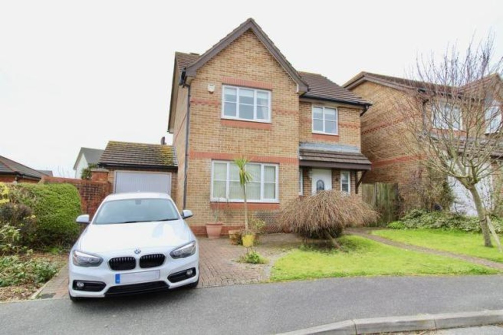 3 bed Semi Detached for rent in Cornwall. From Martin & Co - Falmouth