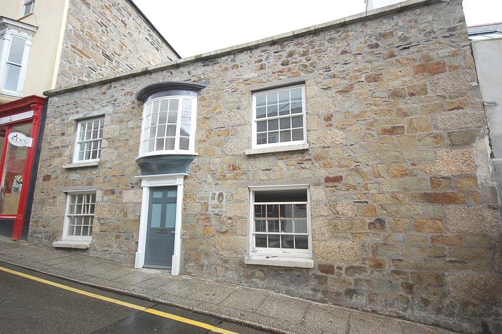 2 bed Apartment for rent in Cornwall. From Martin & Co - Falmouth 2 bed Apartment for rent in Cornwall. From Martin & Co - Falmouth