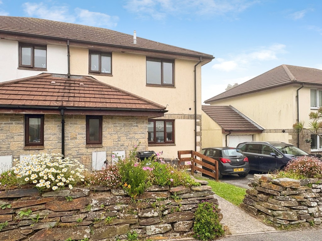 3 bed Semi Detached for rent in Cornwall. From Martin & Co - Falmouth