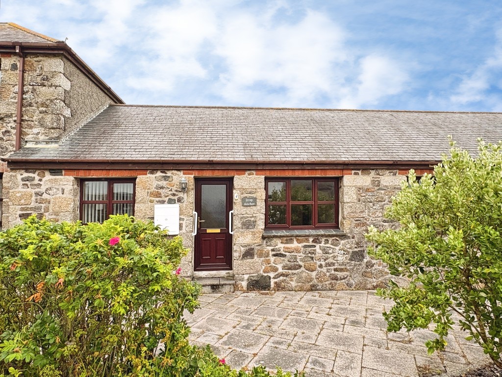 2 bed Barn Conversion for rent in Cornwall. From Martin & Co - Falmouth