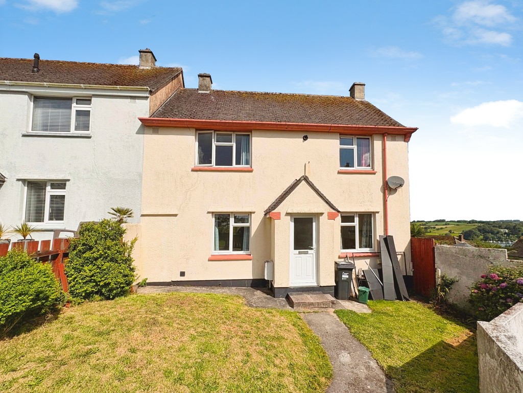 3 bed Semi Detached for rent in Falmouth. From Martin & Co - Falmouth 3 bed Semi Detached for rent in Falmouth. From Martin & Co - Falmouth