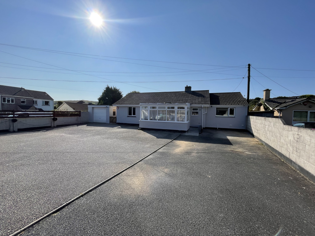3 bed Detached bungalow for rent in Cornwall. From Martin & Co - Falmouth