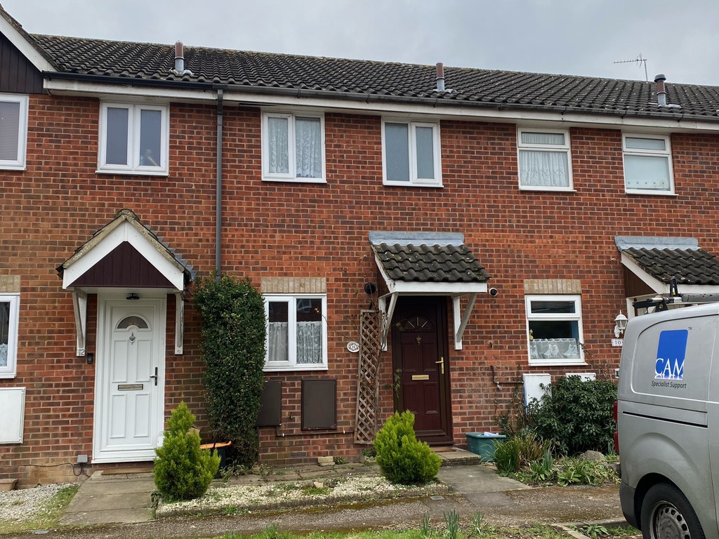 2 bed Mid Terraced House for rent in Kent. From Martin & Co - Tonbridge