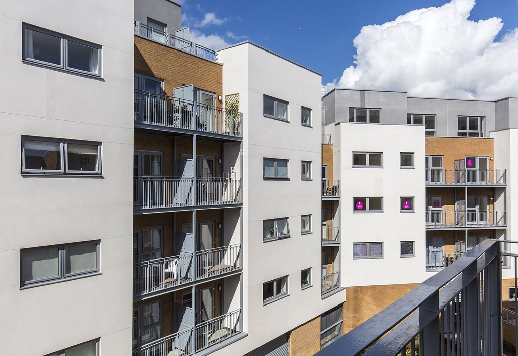 2 bed Apartment for rent in Tonbridge. From Martin & Co - Tonbridge