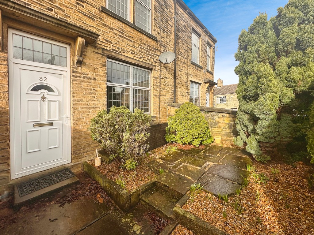 2 bed Mid Terraced House for rent in West Yorkshire. From Martin & Co - Leeds Horsforth
