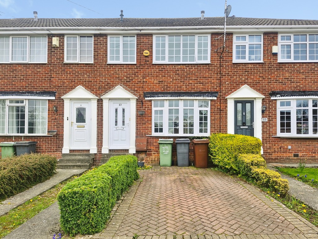 3 bed Mid Terraced House for rent in West Yorkshire. From Martin & Co - Leeds Horsforth