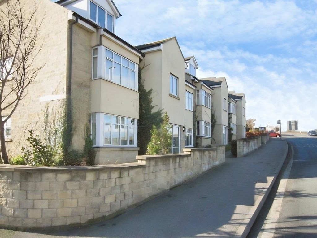 2 bed Apartment for rent in Calverley. From Martin & Co - Leeds Horsforth