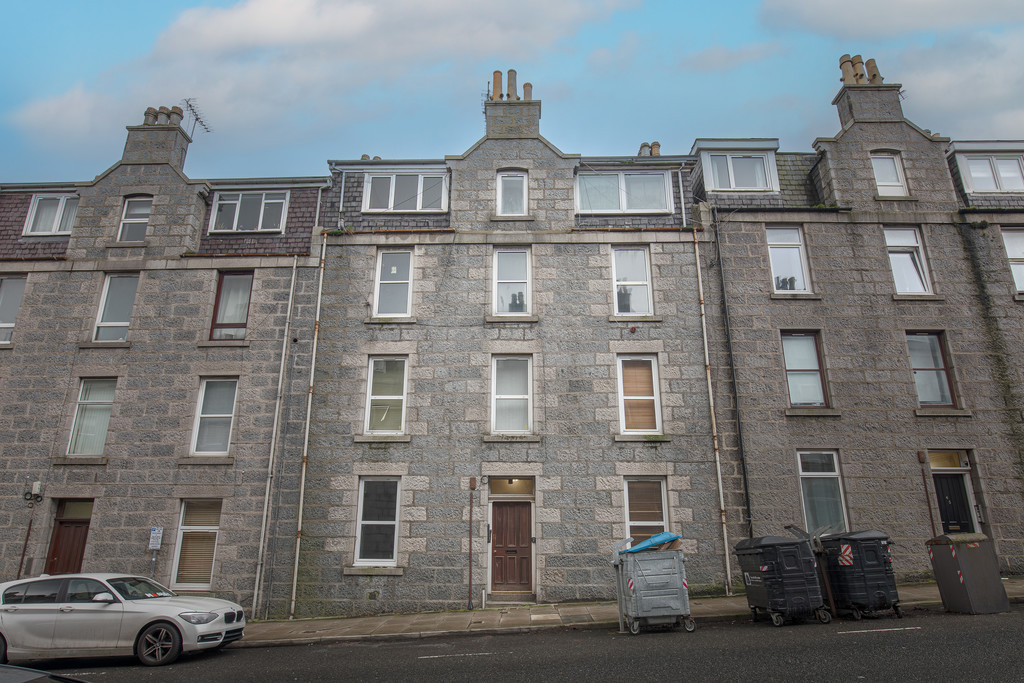 2 bed 1st Floor Flat for rent in Aberdeen. From Martin & Co - Aberdeen