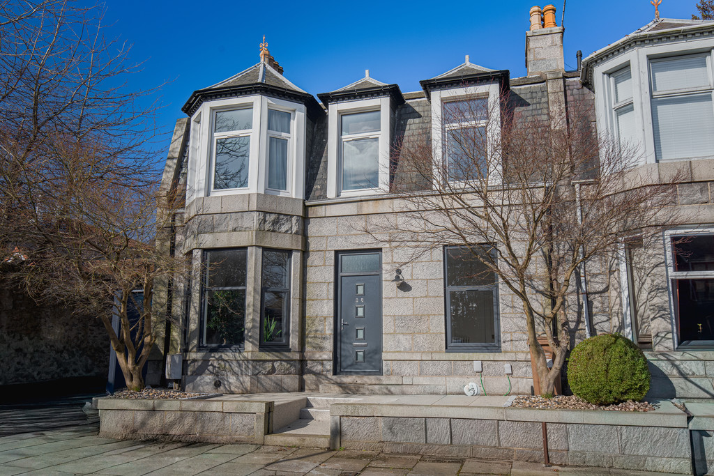 2 bed Apartment for rent in Aberdeen. From Martin & Co - Aberdeen