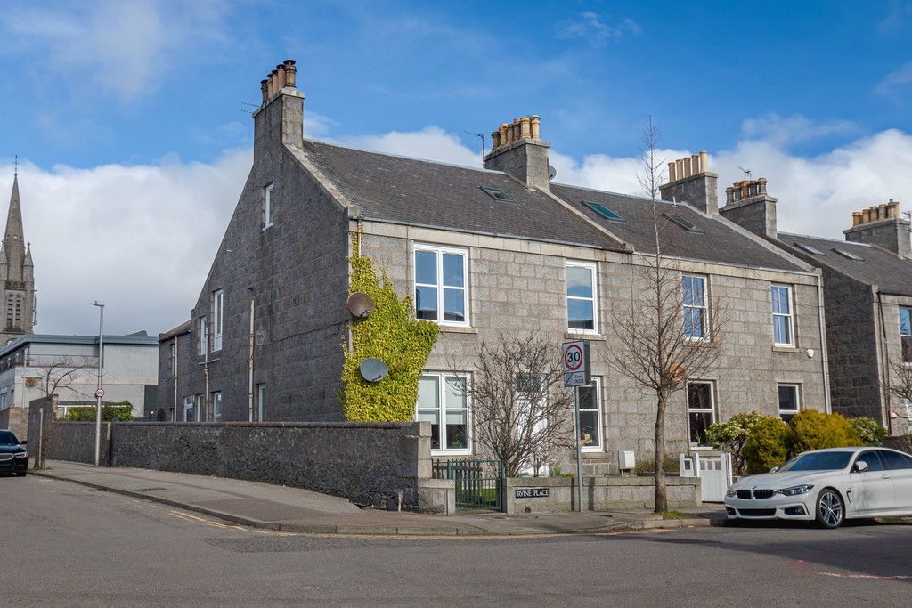 4 bed Apartment for rent in Aberdeen. From Martin & Co - Aberdeen 4 bed Apartment for rent in Aberdeen. From Martin & Co - Aberdeen