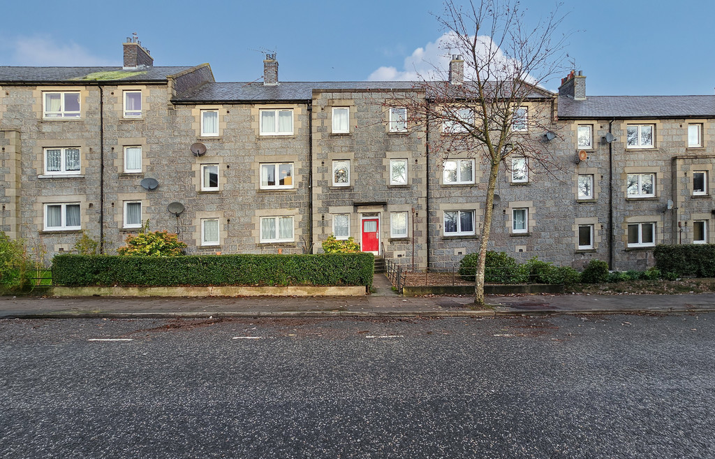 3 bed Apartment for rent in Aberdeen. From Martin & Co - Aberdeen