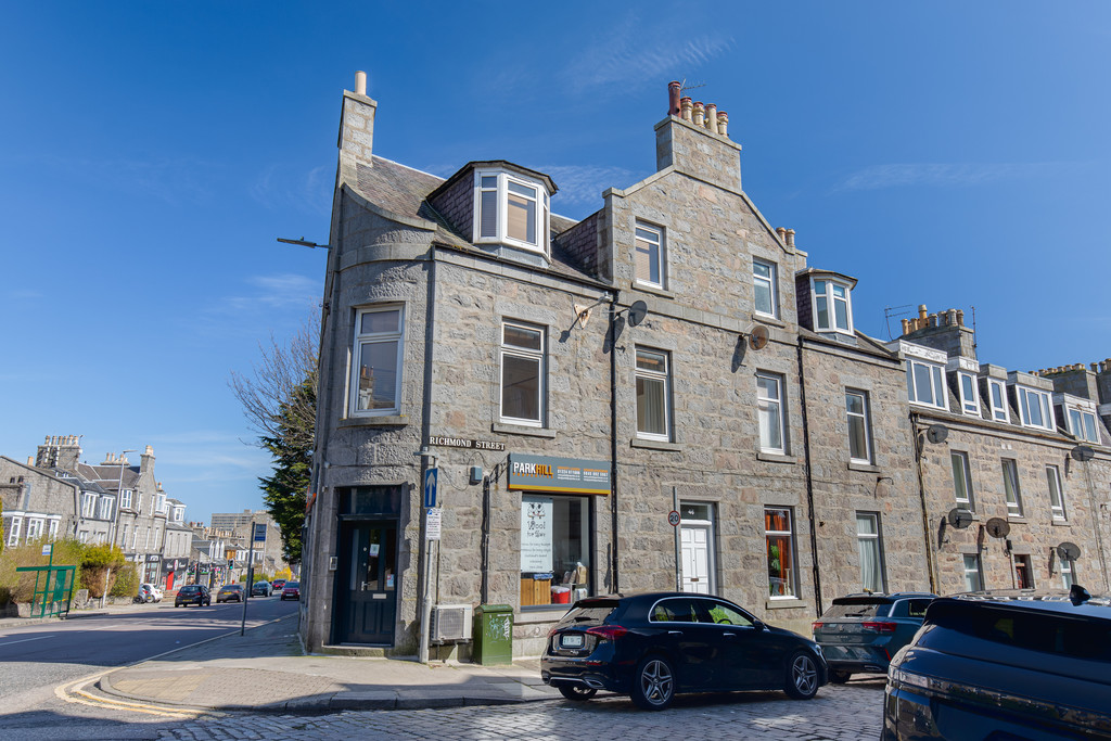 3 bed 1st Floor Flat for rent in Aberdeen. From Martin & Co - Aberdeen